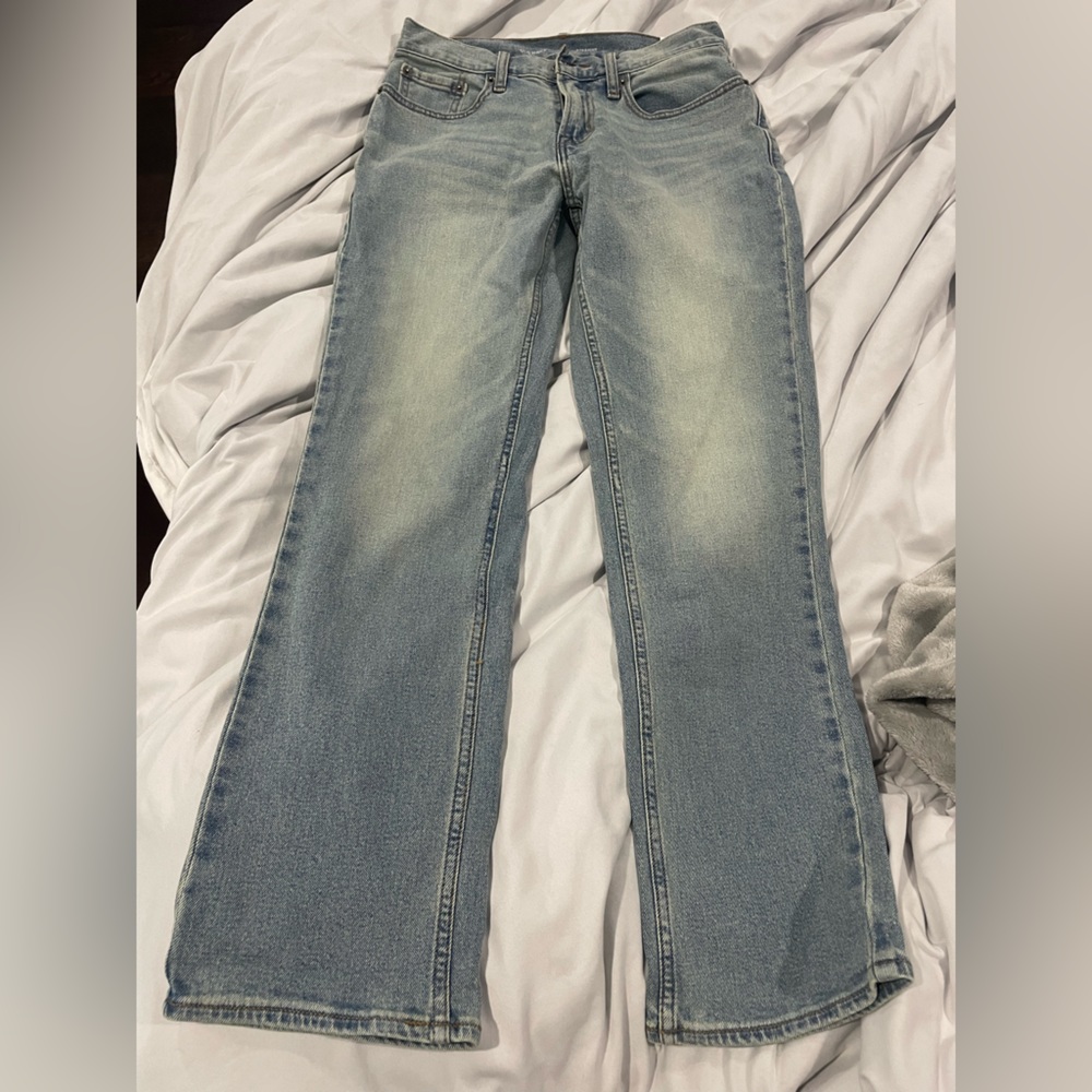 Old Navy jeans. Size 28x30 Straight leg. Worn once.